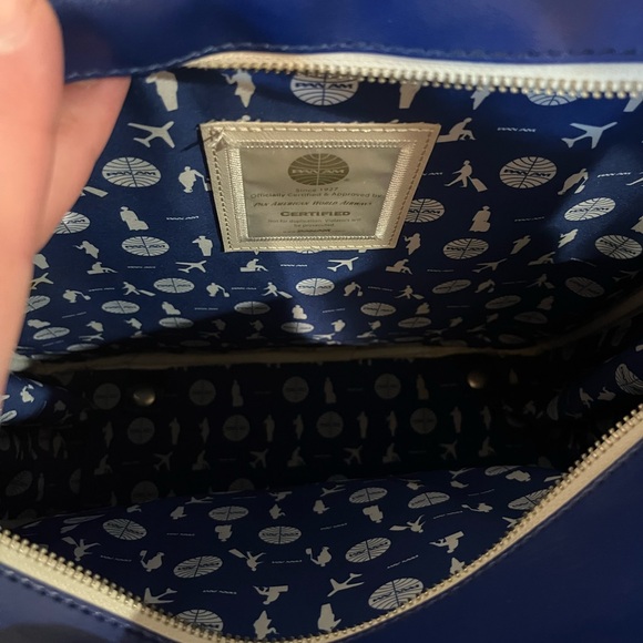 Pan Am Shoulder Bag - Picture 6 of 8
